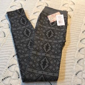 Pink Republic leggings